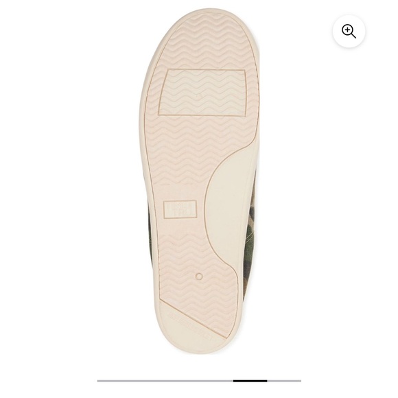 Slip on Sneakers - Picture 9 of 10